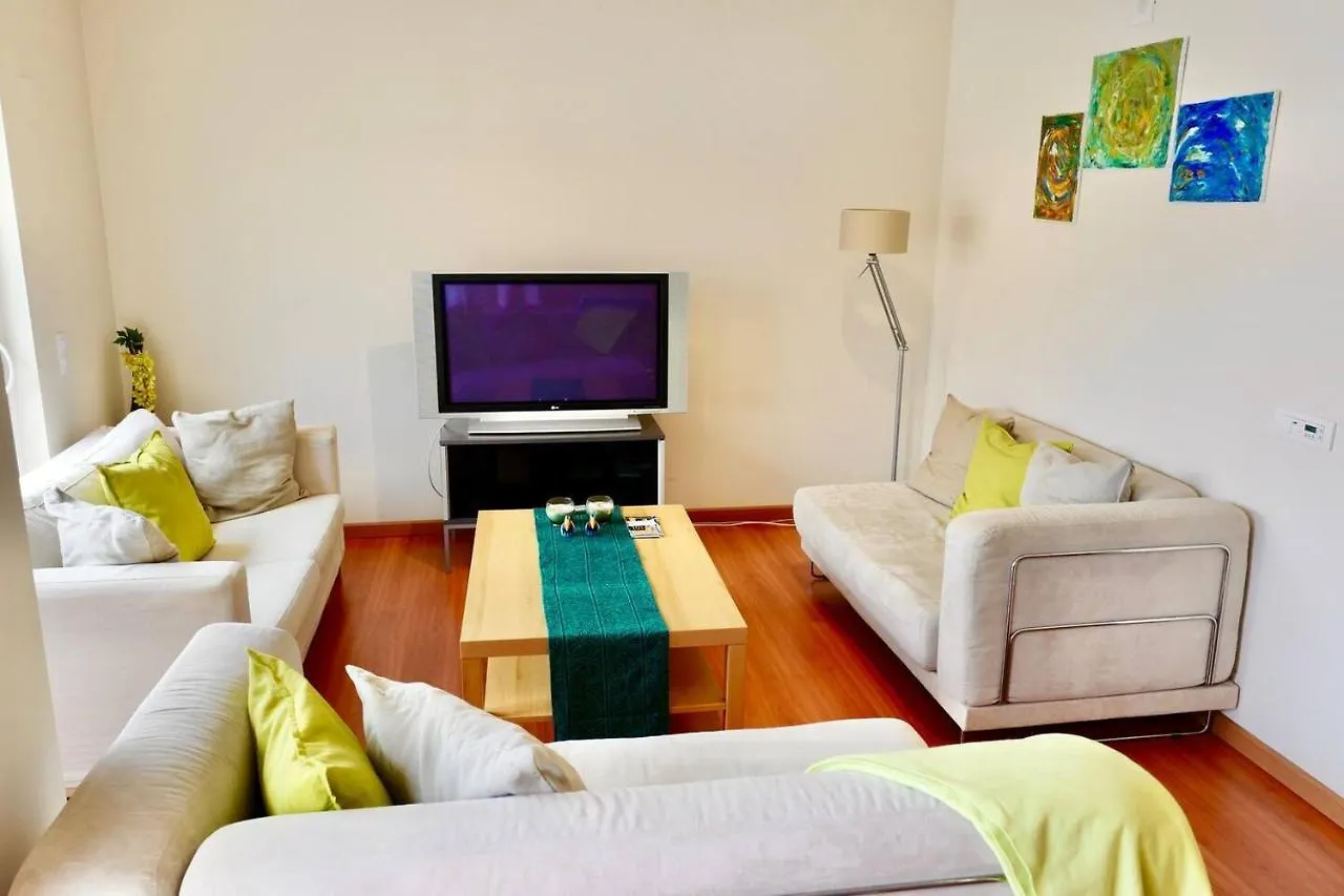 3-Bed Apartment In Town Centre With Beach Access! Tavira