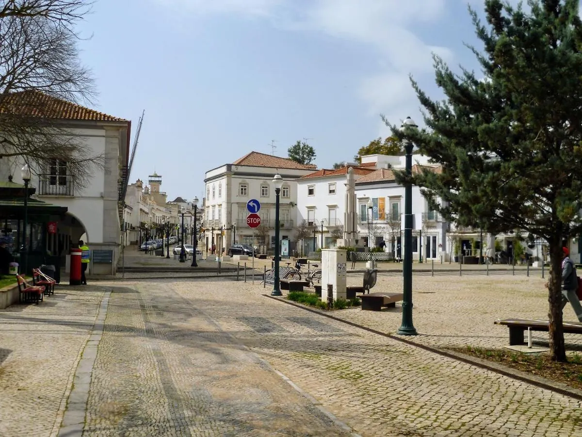 3-Bed Apartment In Town Centre With Beach Access! Tavira
