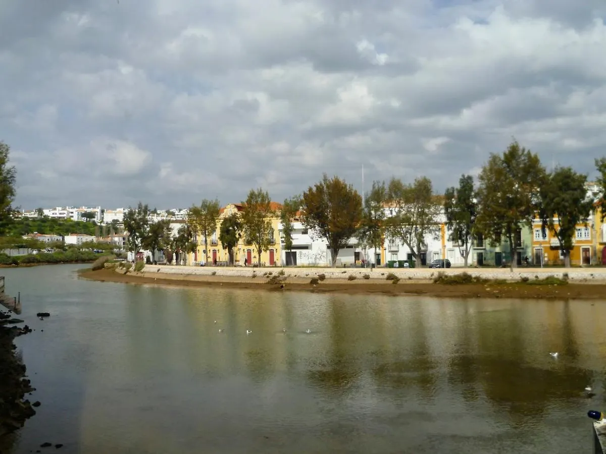 3-Bed Apartment In Town Centre With Beach Access! Tavira